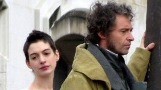 bild aus der news "Les Misérables": Neue Setbilder von Anne Hathaway und Hugh Jackman