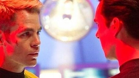 bild aus der news Kirk und der mysteriöse Bösewicht: Zwei neue Bilder zu "Star Trek Into Darkness"