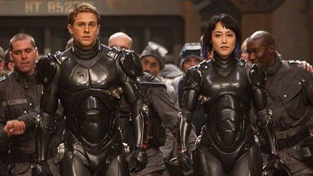bild aus der news "Pacific Rim": Erste Zuschauer-Reaktionen auf Guillermo Del Toros Sci-Fi-Actioner fallen fast durchweg sehr gut aus