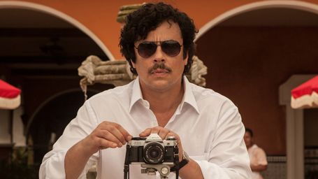 bild aus der news "Paradise Lost": Erstes Szenenbild zeigt Benicio Del Toro als kolumbianischen Drogen-Patriarchen Pablo Escobar