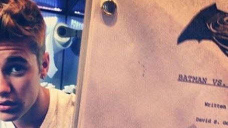 bild aus der news Kampf um die Rolle des Robin in "Batman vs. Superman": Chris O'Donnell verarscht Justin Bieber