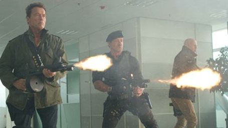 bild aus der news Sylvester Stallone entschuldigt sich bei Bruce Willis nach Beleidigung über dessen Gehaltforderungen für "The Expendables 3"