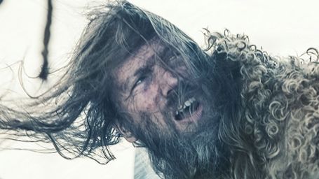 bild aus der news Ein Wikinger-Schiff gegen die stürmische See auf dem exklusivem Plakat zu "Northmen - A Viking Saga"