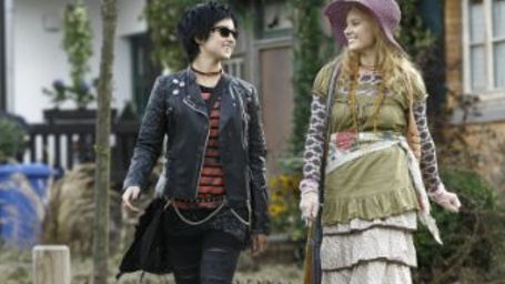 bild aus der news Große Gefühle und vampirolaktische Abenteuer: Erster Trailer zu "Die Vampirschwestern 2 – Fledermäuse im Bauch"