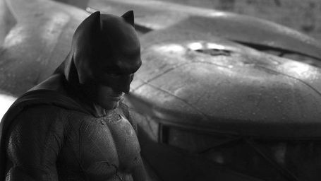 bild aus der news Zack Snyder enthüllt bewaffnetes Batmobil auf neuem Bild zu "Batman v Superman: Dawn Of Justice"