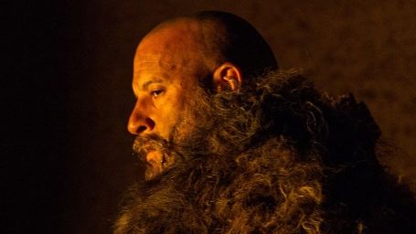 Bärtiger Vin Diesel in Denkerpose auf neuen Bildern zu "The Last Witch Hunter"