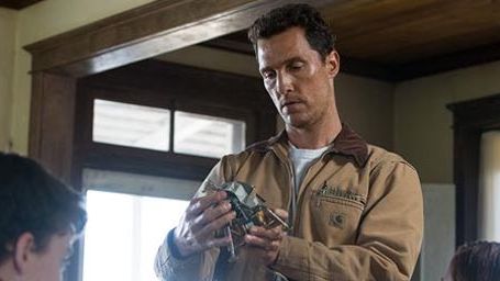 bild aus der news "Interstellar": Matthew McConaughey erkundet auf neuem Banner die Eiswüste eines fernen Planeten