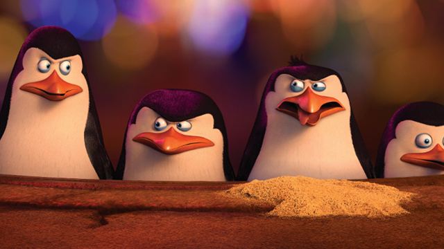 Videos zu "Die Pinguine aus Madagascar": Conchita Wurst und Michi Beck grüßen die FILMSTARTS-Fans