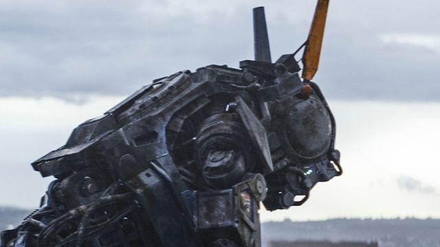 Exklusiv: Neuer deutscher Trailer zu "Chappie" mit Hugh Jackman und Dev Patel