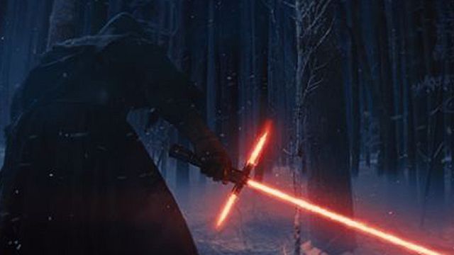 bild aus der news J.J. Abrams über das umstrittene Kreuz-Lichtschwert und die Effekte von "Star Wars: Das Erwachen der Macht"