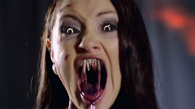 bild aus der news "Alientampon": Neuer, langer, abgefahrener Horror-Trash-Trailer