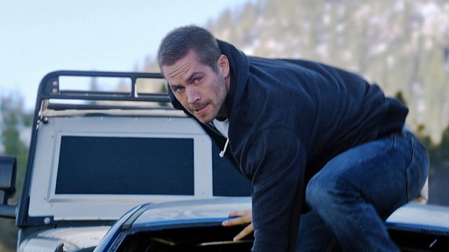 bild aus der news Fallschirmspringen mit Autos: Extended First Look zu "Fast & Furious 7" mit Vin Diesel und Paul Walker