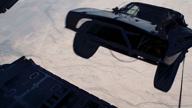 bild aus der news Neues Featurette zu "Fast & Furious 7": So entstand die Fallschirmsprung-Szene mit Autos