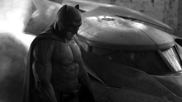 "Batman v Superman": Batsuit und weitere Superheldenspielereien auf neuem Bild und Video