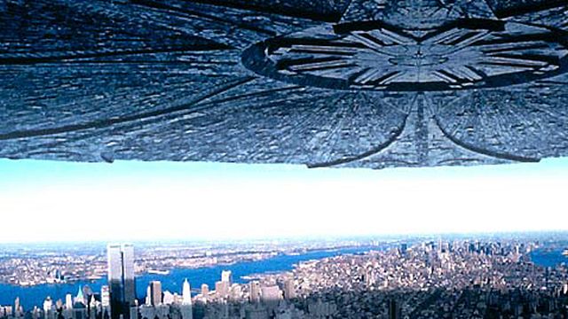 bild aus der news Jeff Goldblum grinst auf neuem Set-Bild zu "Independence Day 2“"