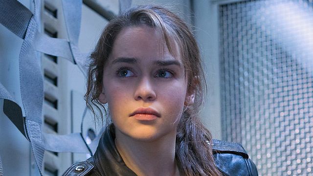 bild aus der news "Game Of Thrones": Emilia Clarke spricht über lustige Gags von Jason Momoa bei den Sexszenen
