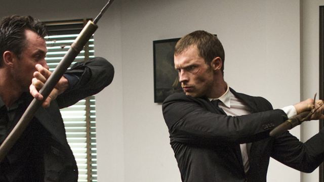 Rasante Fahrten, Prügel, sexy Ware und Ed Skrein im neuen Trailer zu "The Transporter Refueled"