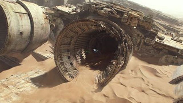 bild aus der news "Star Wars 7" mittendrin: Im 360-Grad-Video braust ihr im Speeder an einem Sternzerstörer vorbei