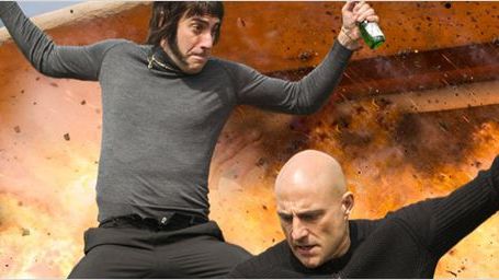 bild aus der news "Der Spion und sein Bruder": Sacha Baron Cohen sagt im neuen Trailer zur Action-Komödie das Finale der Fußballweltmeisterschaft voraus 
