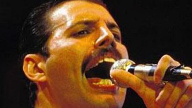 bild aus der news Freddie Mercury lebt: Neuer Drehbuchautor für Biopic über Queen-Frontmann bringt Schwung ins Projekt