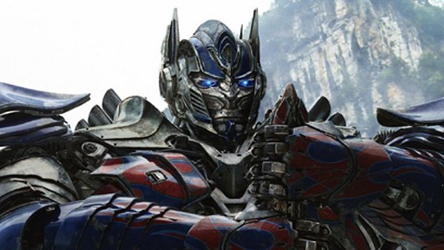 bild aus der news Bestrafen und versklaven: So sieht Barricades neuer Robo-Look in „Transformers 5: The Last Knight“ aus