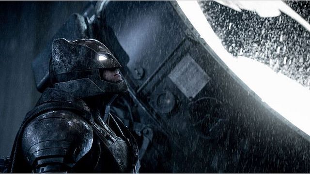 bild aus der news "Justice League": Zack Snyder präsentiert Ben Affleck im neuen Batman-Anzug