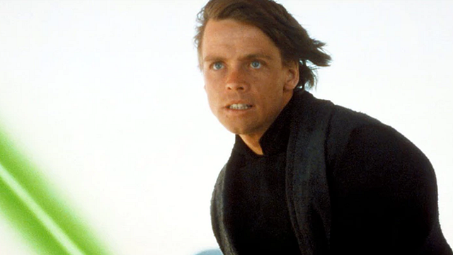 bild aus der news "Das Erwachen der Macht" in echt: Mark Hamill bekommt sein altes Lichtschwert zurück