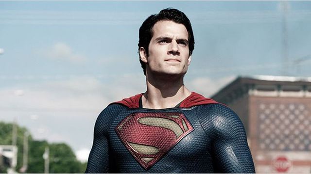 Superman trifft Green Lantern in "Man Of Steel 2"? Henry Cavill teasert Heldenzusammenkunft