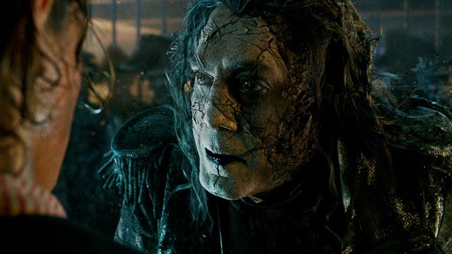 bild aus der news "Pirates Of The Caribbean 5: Salazars Rache": Geisterpirat Captain Salazar wettert im TV-Trailer gegen Jack Sparrow