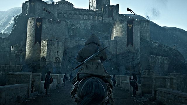 bild aus der news Zum Kinostart von „King Arthur: Legend Of The Sword“: Wie Guy Ritchie den mittelalterlichen Mythos und modernes Actionkino unter einen Hut bringt