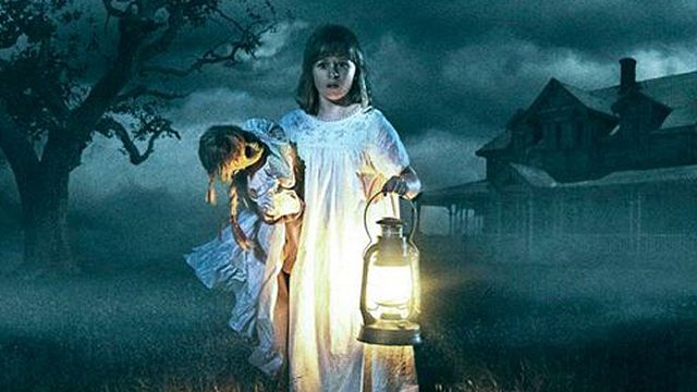 bild aus der news Im neuen deutschen Trailer zu "Annabelle 2" macht die Gruselpuppe Jagd auf kleine Mädchen