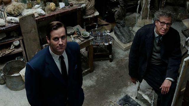bild aus der news "Final Portrait": Armie Hammer sitzt im ersten Trailer zum Künstler-Drama für Geoffrey Rush Modell