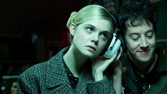 bild aus der news "How To Talk To Girls At Parties": Im ersten Trailer mischt Elle Fanning als Alien die Londoner Punk-Szene auf