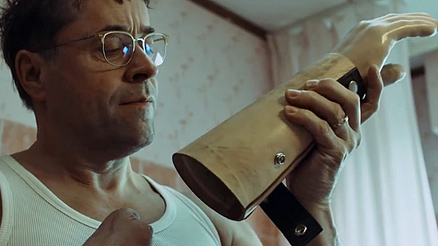 bild aus der news Von den "4 Blocks"-Produzenten: Erster Trailer zur Comedy-Serie "Arthurs Gesetz" mit Jan Josef Liefers