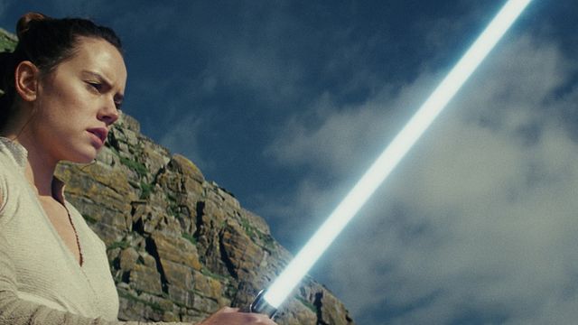 bild aus der news "Sie fühlen sich bedroht": "Star Wars 9"-Regisseur J.J. Abrams über Fans, denen "Star Wars 8" zu weiblich war