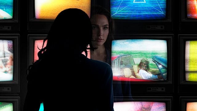 bild aus der news "Wonder Woman 2": Erstes Bild von Pedro Pascal im allerfeinsten 80er-Look