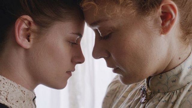 bild aus der news Trailer zu "Lizzie": Chloë Sevigny und Kristen Stewart als lesbisches Paar, das vielleicht ein Ehepaar abgeschlachtet hat