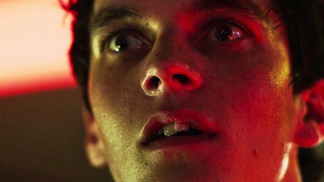 bild aus der news "Black Mirror": Das sind die fünf möglichen Enden von "Bandersnatch"