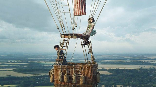 Neuer Trailer zum Heißluftballon-Abenteuer "The Aeronauts" mit Eddie Redmayne und Felcity Jones