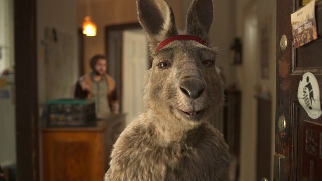 bild aus der news Jetzt viel günstiger: Kino-Hit "Die Känguru-Chroniken" zuhause streamen und damit Kinos unterstützen!