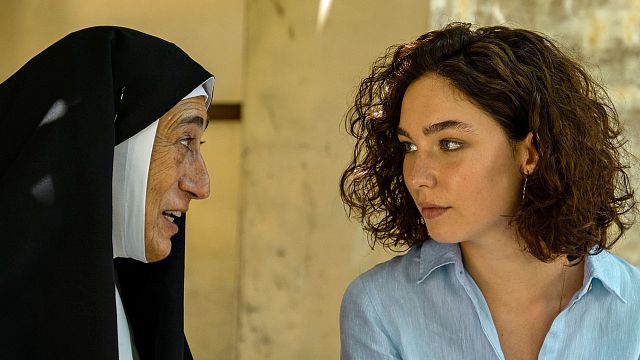 bild aus der news "Der göttliche Andere"-Trailer: Ein Verliebter und Gott buhlen um dieselbe Frau
