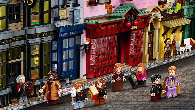 bild aus der news "Harry Potter"-LEGO-Set mit mehr als 5.500 Steinen für 390 Euro: Ist die Winkelgasse so viel wert?
