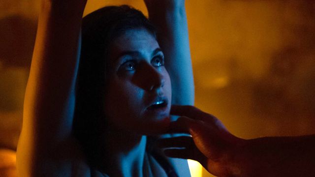Erotik-Nachschub neu im Heimkino: Ein wortwörtlich fesselndes Sex-Abenteuer mit Alexandra Daddario