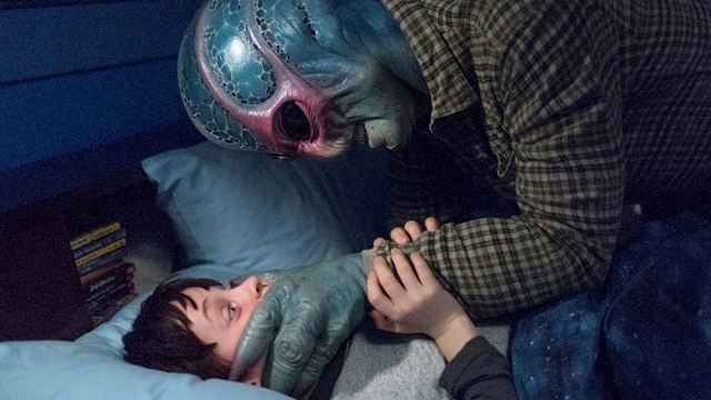 Alien-Invasion mal anders: Deutscher Trailer zur neuen Sci-Fi-Serie "Resident Alien"