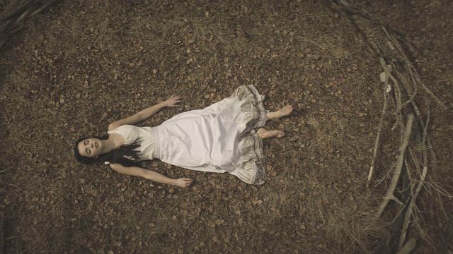 bild aus der news Ein grausamer Fluch treibt ein Dorf in den Wahnsinn: Trailer zum Okkult-Horror "The Curse Of Audrey Earnshaw"