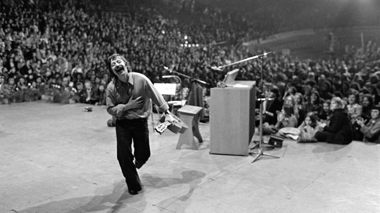 Beim Kölner Konzert 1976 stand Wolf Biermann nach vielen Jahren Auftrittsverbot erstmals wieder auf einer Bühne – und zwar, als sei er nie weggewesen.
