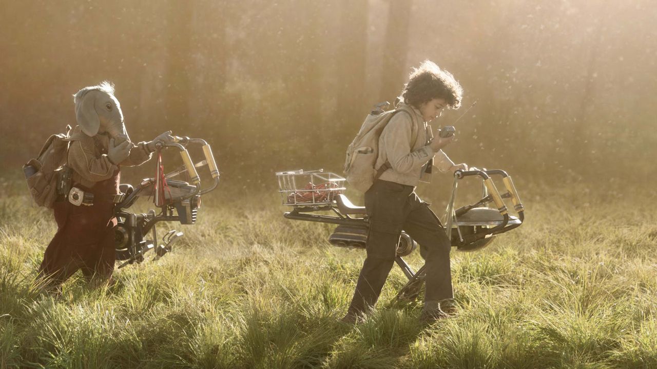 Neel (Robert Timothy Smith) und Wim (Ravi Cabot-Conyers) sind zwei der Kids im Mittelpunkt von 