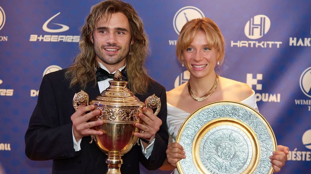 Unterschiedlicher könnten sie eigentlich nicht sein: André Agassi und Steffi Graf.