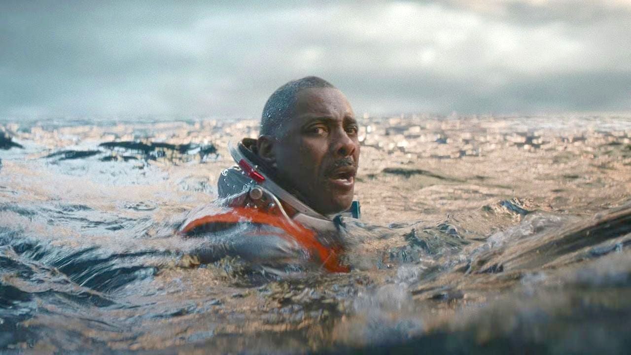 „Above The Below“: Idris Elba kämpft als Astronaut unter Wasser ums Überleben