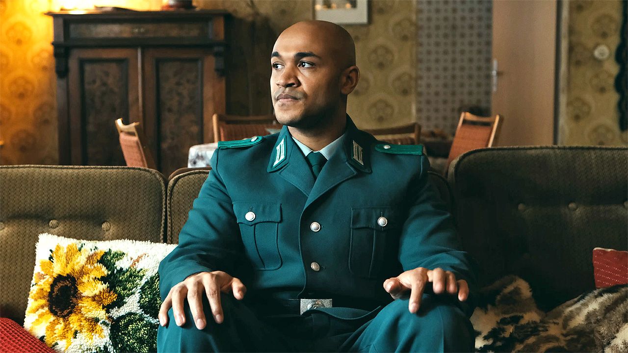 Will “Sam – A Saxon” Get a Second Season? Malick Bauer in an interview about the peculiarity of the 1st German Disney+ series Will “Sam – A Saxon” Get a Second Season? Malick Bauer in an interview about the peculiarity of the 1st German Disney+ series